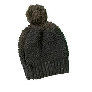Gap black pompom winter hat beanie